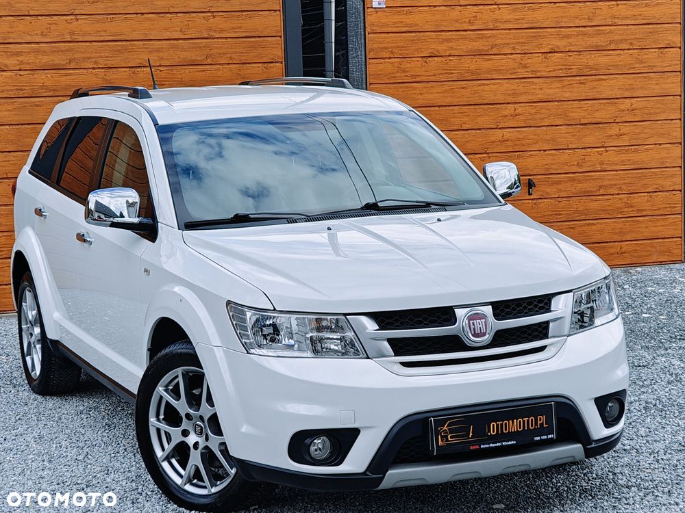 Fiat Freemont 2.0 Multijet 16V DPF Automatik Allrad Lounge - 2