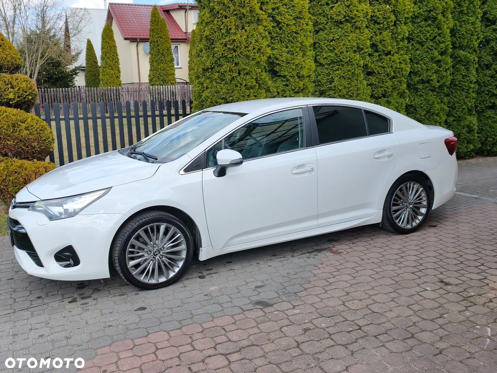 Toyota Avensis 1.8 Prestige - 1