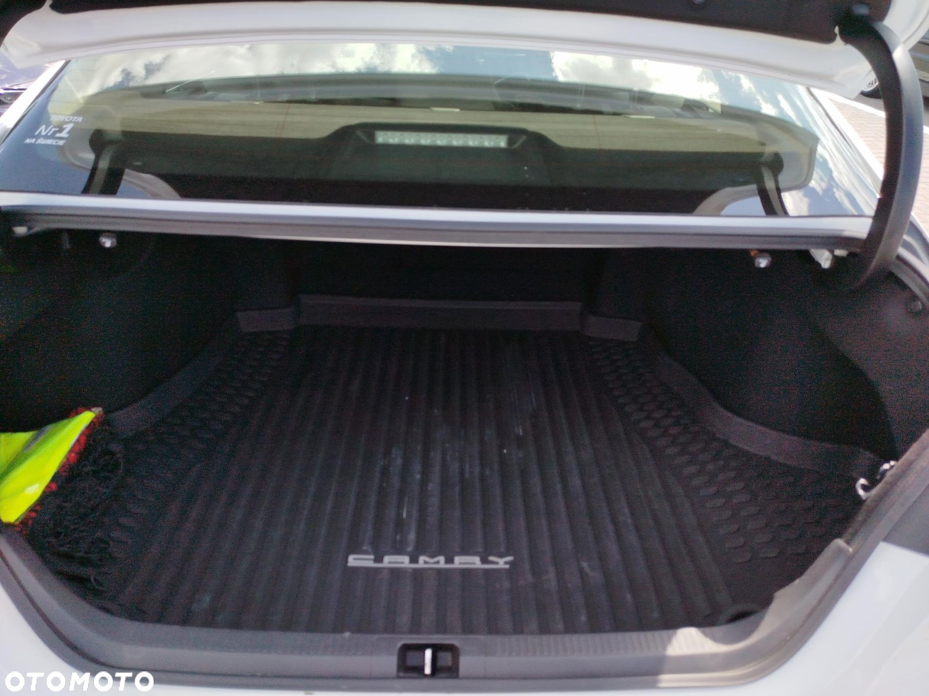 Toyota Camry - 14