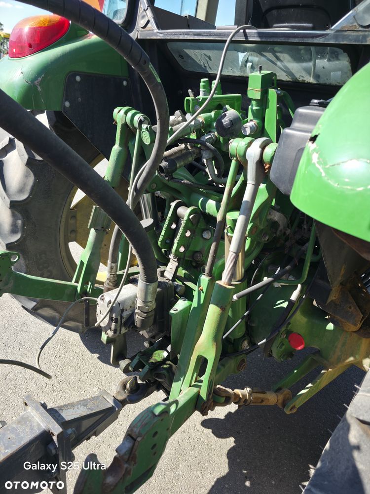 John Deere 5075M - 4