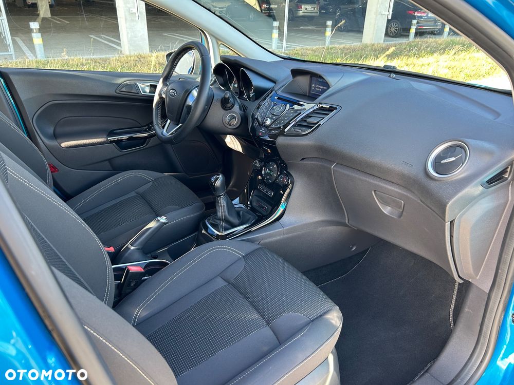 Ford Fiesta 1.0 EcoBoost S&S TITANIUM - 21