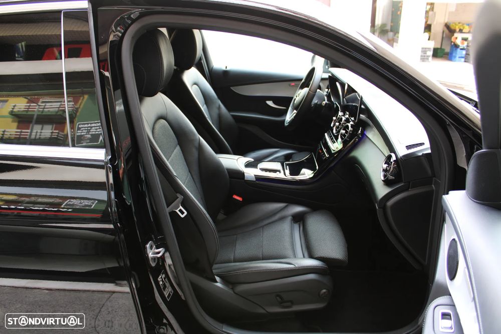 Mercedes-Benz GLC 300 de Coupe 4Matic 9G-TRONIC - 32