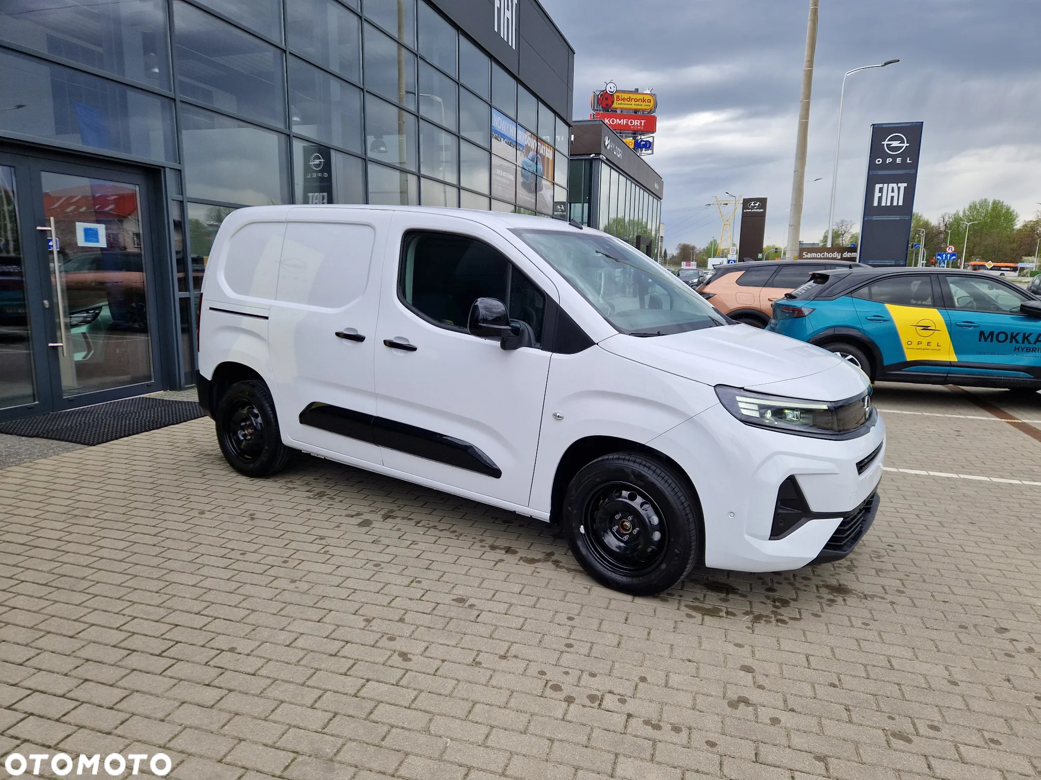 Opel COMBO - 11