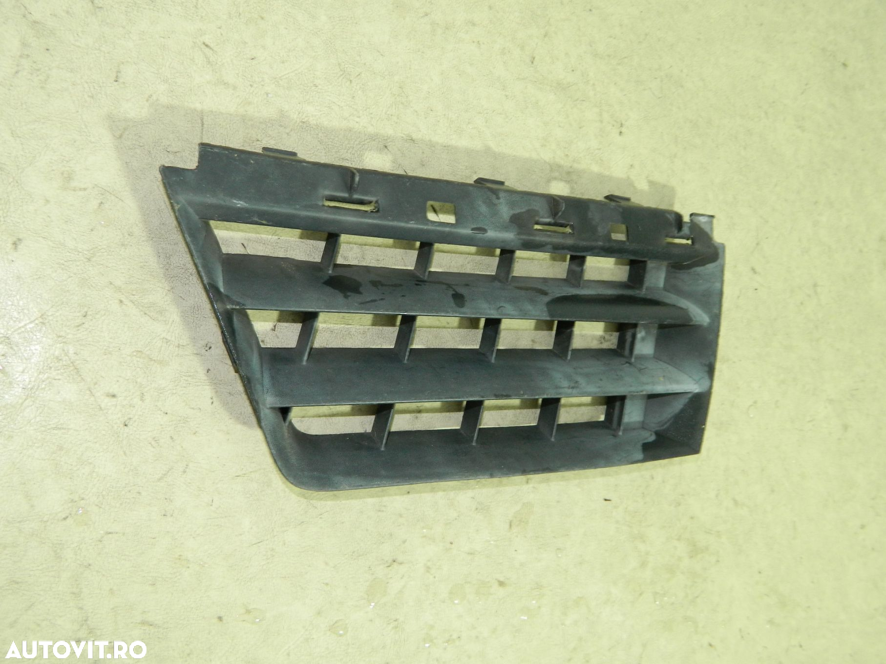 Grila radiator partea stanga, Renault Scenic, 2003, 2004, 2005, 2006,, 8200140329 - 8