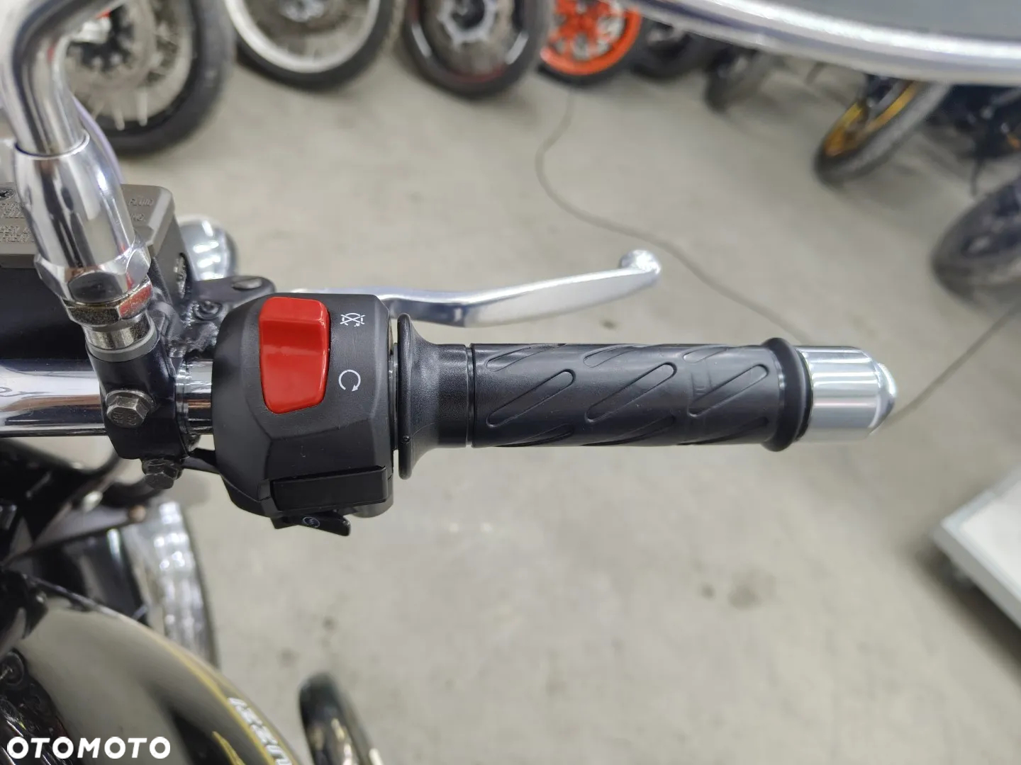 Moto Guzzi V7 - 16