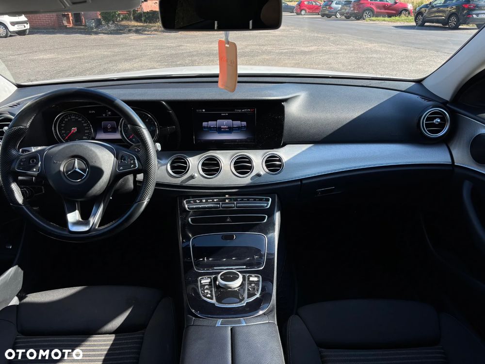 Mercedes-Benz Klasa E 200 d 9G-TRONIC - 6