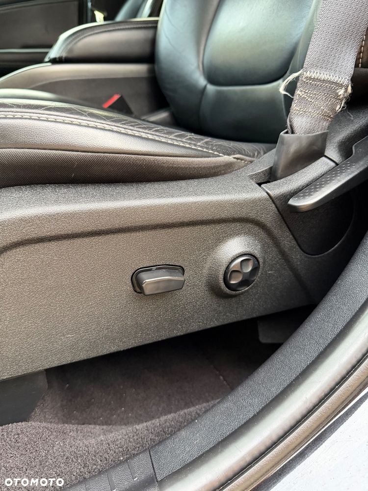 Fiat Freemont 2.0 Multijet 16V DPF Automatik Allrad Black Code - 32