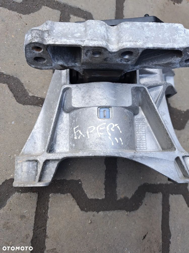 Peugeot Expert III łapa silnika poduszka Proace Jumpy 1.5 bluehdi - 2