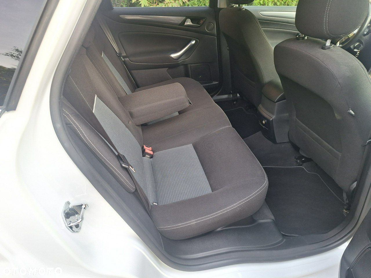 Ford Mondeo 2.0 TDCI Titanium - 17