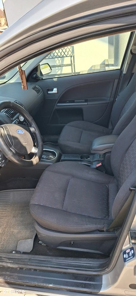 Ford Mondeo - 8
