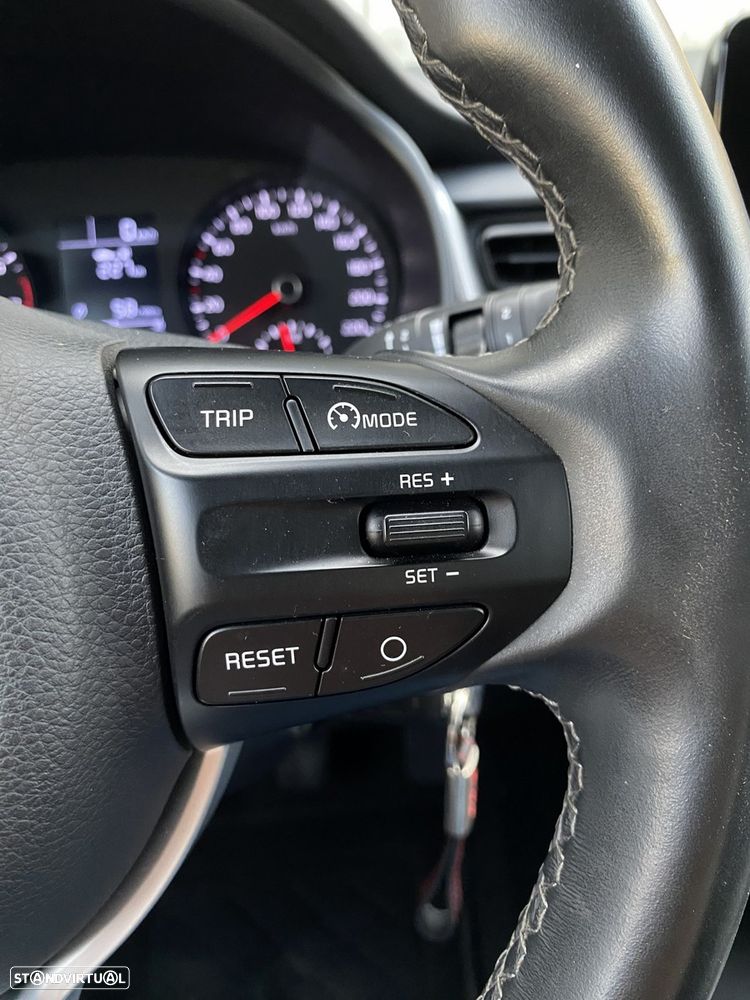 Kia Stonic 1.2 Dynamic - 19