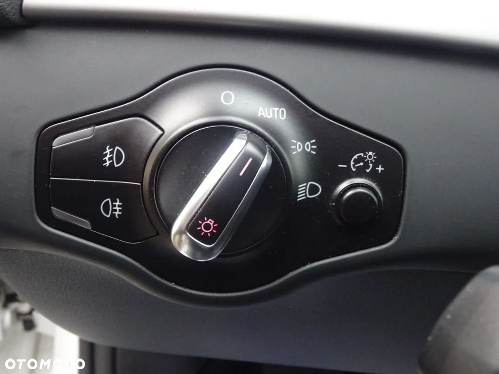 Audi A4 Limousine - 30