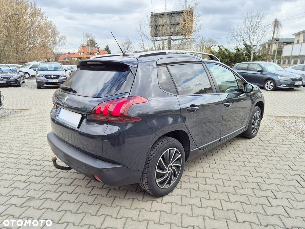 Peugeot 2008 1.5 BlueHDi Style - 6