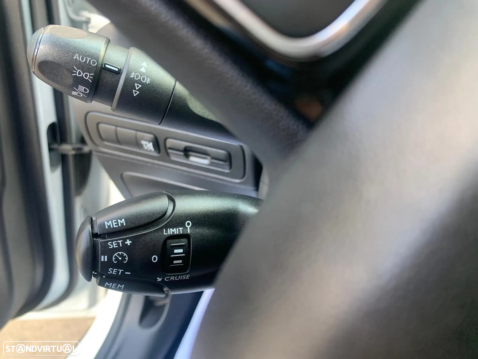 Citroën C3 Aircross 1.2 PureTech Shine - 11