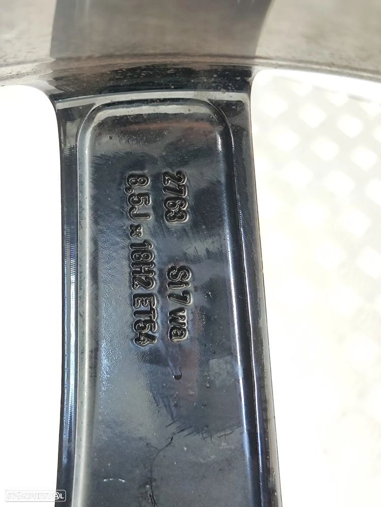 Conjunto Jantes 18 Originais AMG Mercedes Benz 5x112 8J 8.5J ET50 ET54 - 16