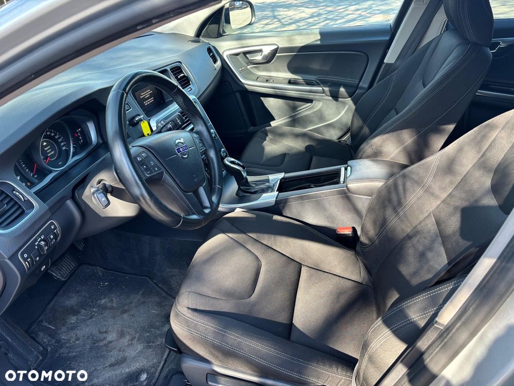 Volvo V60 D2 Drive-E Kinetic - 24