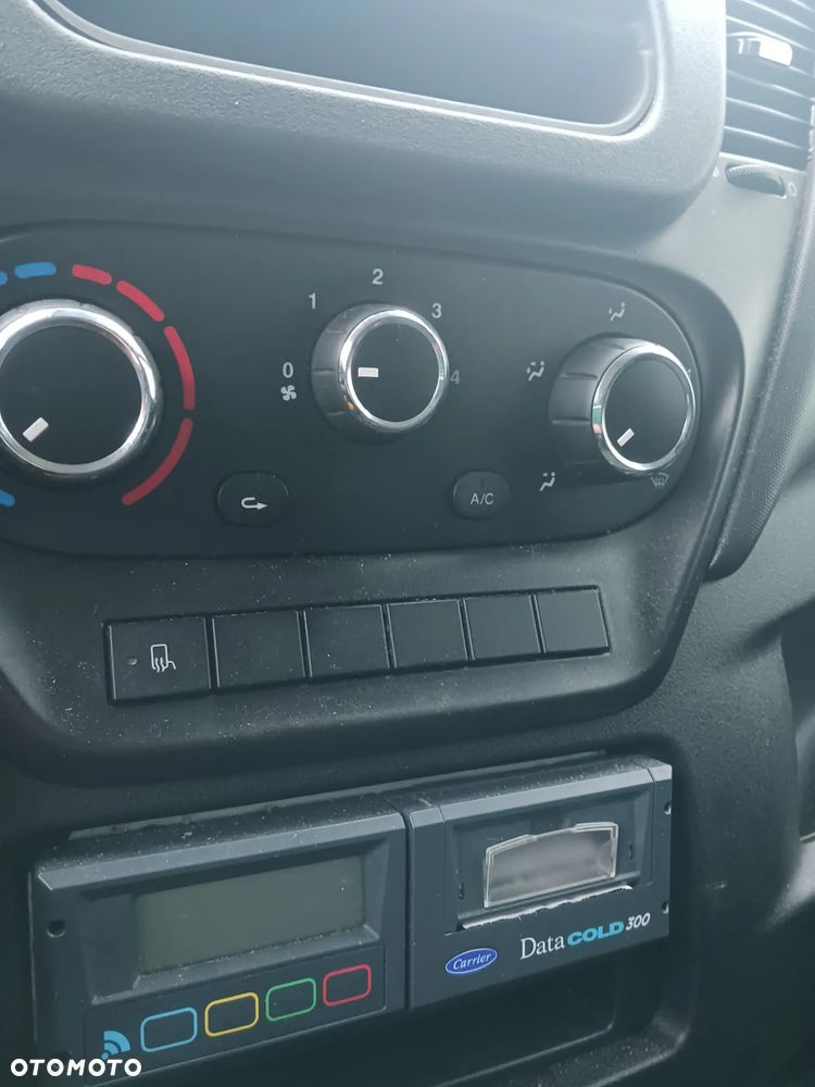 Iveco Daily 35C14 2.3 140 KM 2020r SALON Izoterma Chłodnia Mroźnia Agregat - 12
