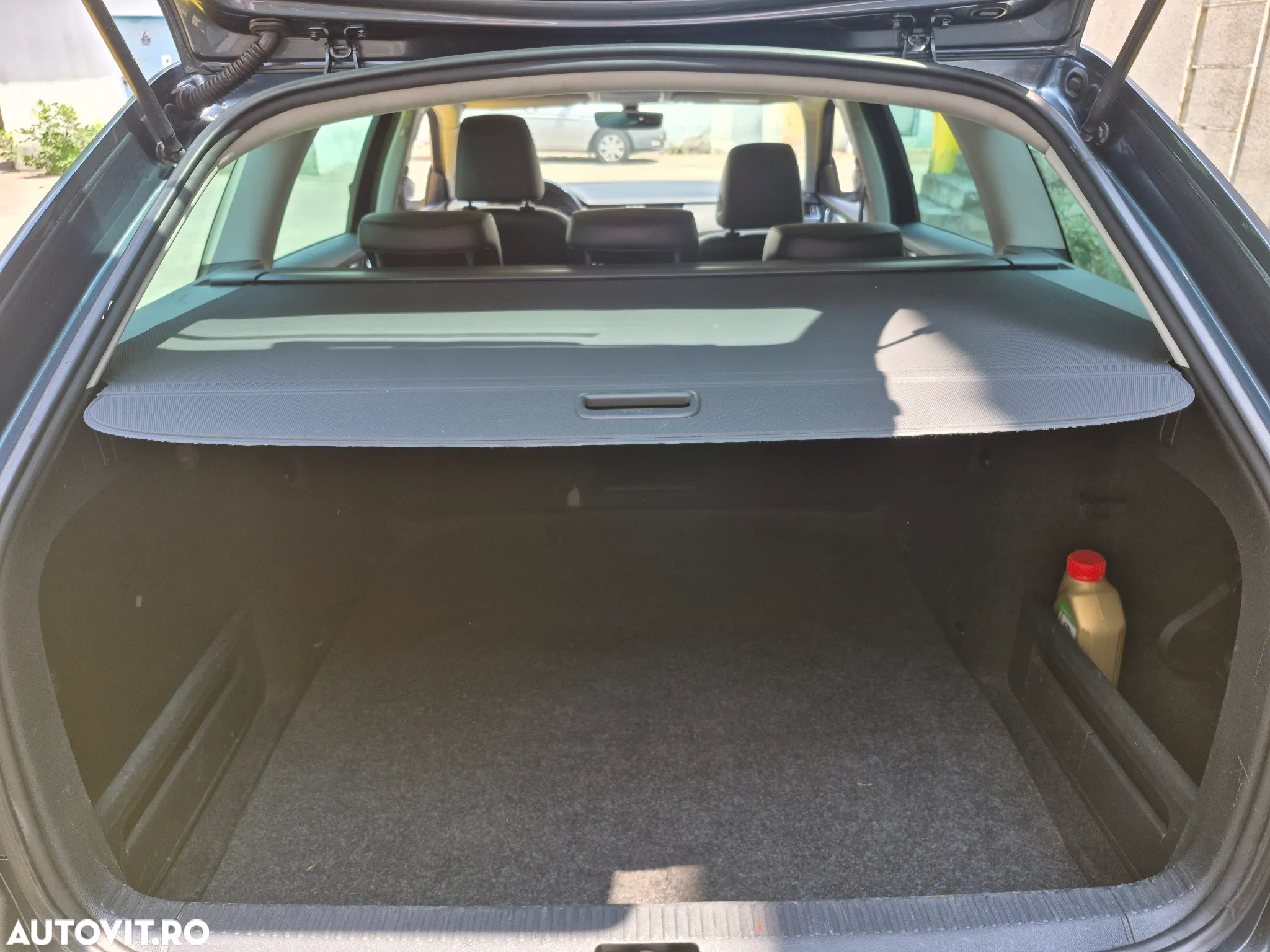 Skoda Octavia 1.6 TDI DSG Style - 12