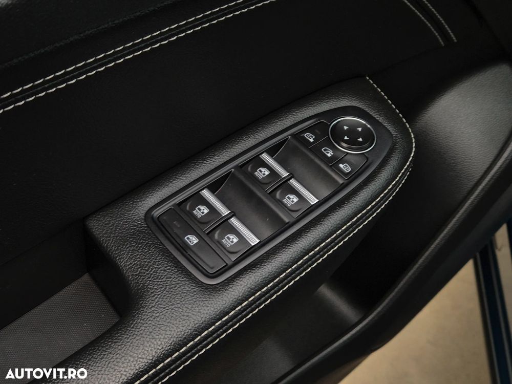 Renault Arkana E-TECH 145 Evolution - 23