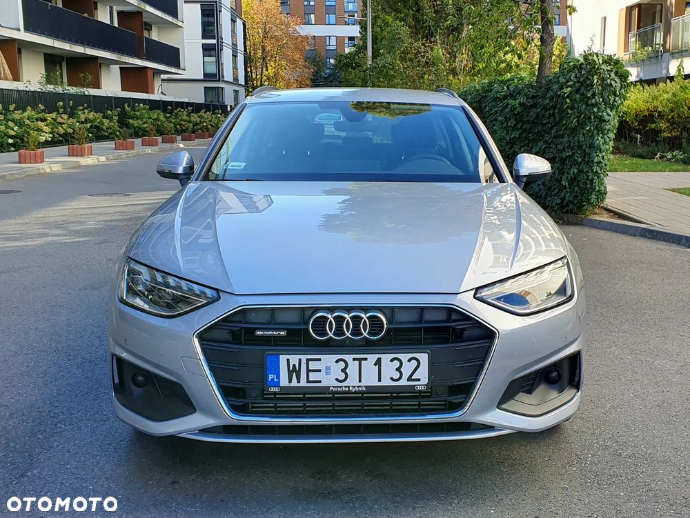Audi A4 - 1