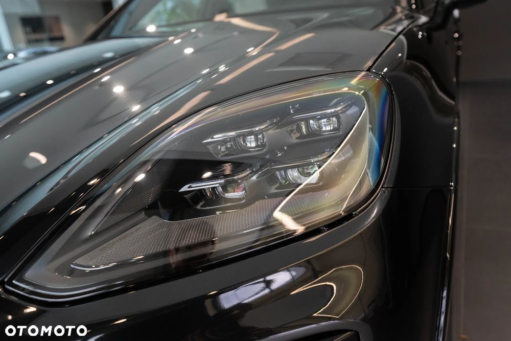 Porsche Cayenne S E-Hybrid PHEV Black Edition - 39