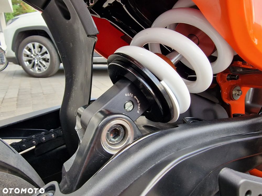 KTM SMC 390 - 16