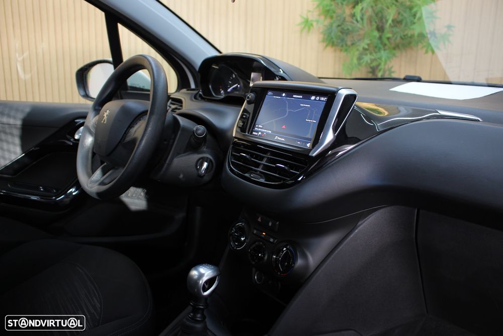 Peugeot 208 Hdi Pack Premium 100cv - 29