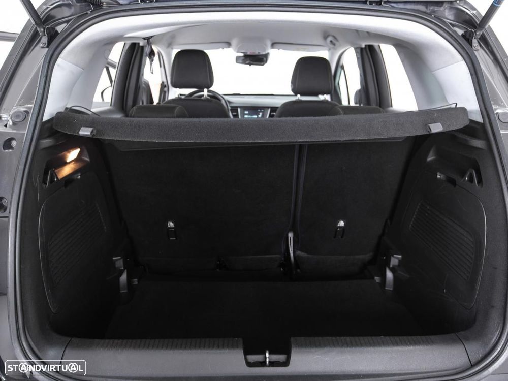 Opel Crossland X - 12