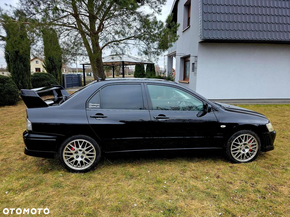 Mitsubishi Lancer Evolution - 12