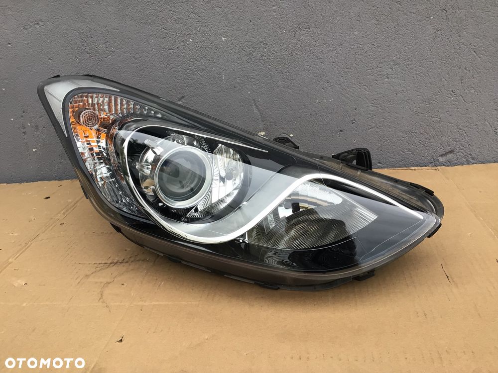 Lampa przednia prawa Hyundai i30 ll 2 - 1