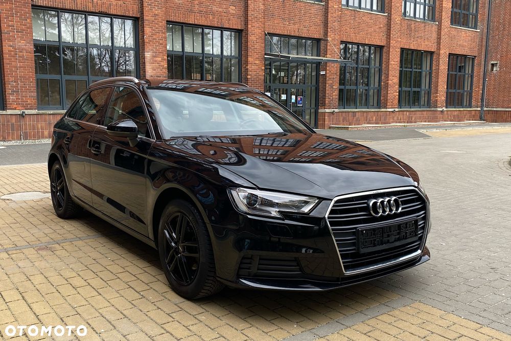 Audi A3 Sportback 1.5 TFSI cylinder on demand design - 24