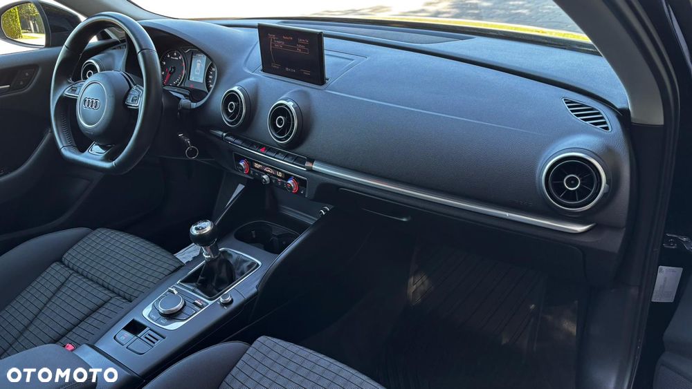 Audi A3 Sportback - 27