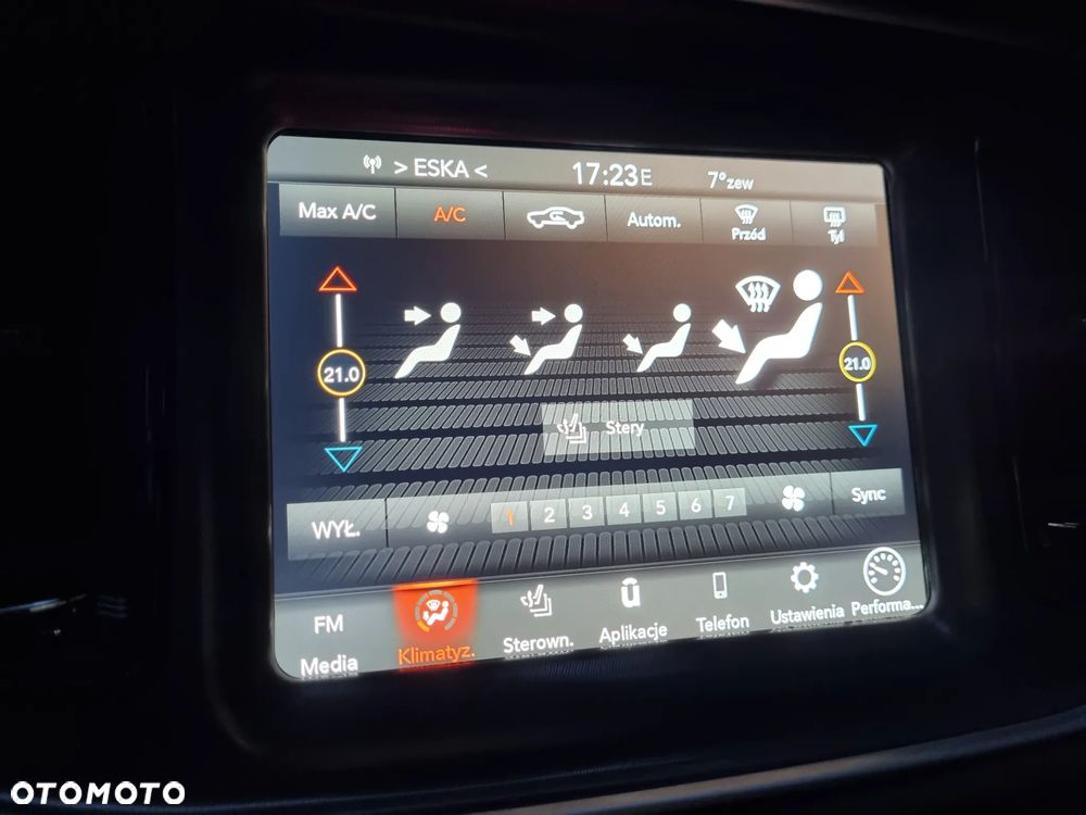 Dodge Challenger 6.4 Scat Pack - 21