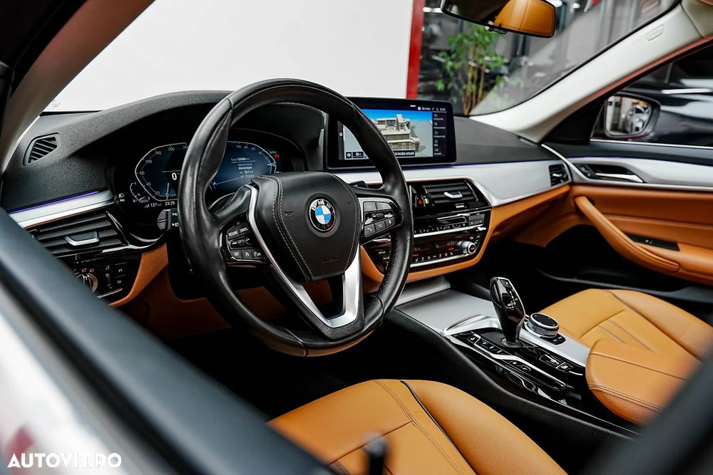 BMW Seria 5 530e xDrive Aut. - 23