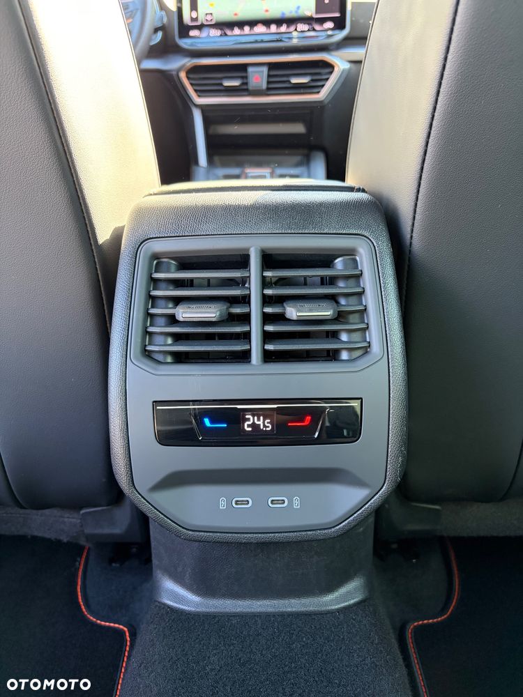 Cupra Leon 1.5 eTSI DSG - 11
