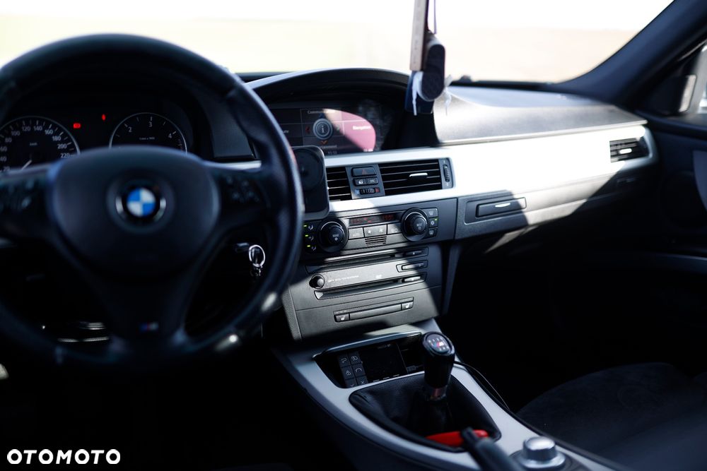 BMW Seria 3 320d DPF - 12