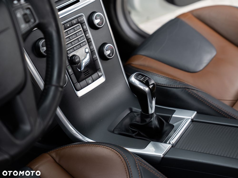 Volvo XC 60 D4 Kinetic - 36