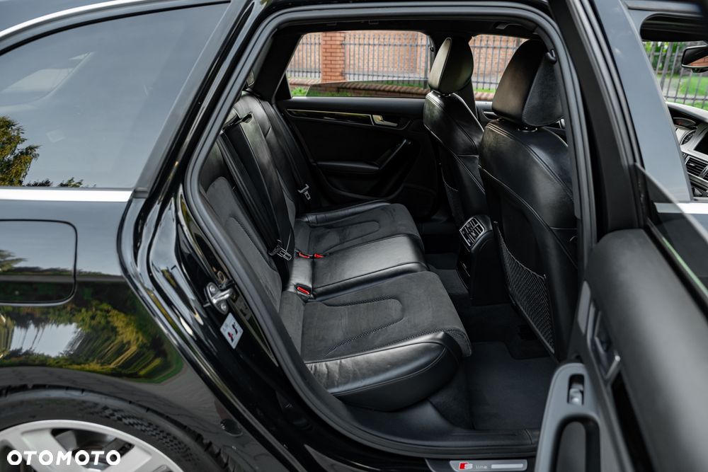 Audi A4 Avant 2.0 TFSI quattro S line Sportpaket - 22