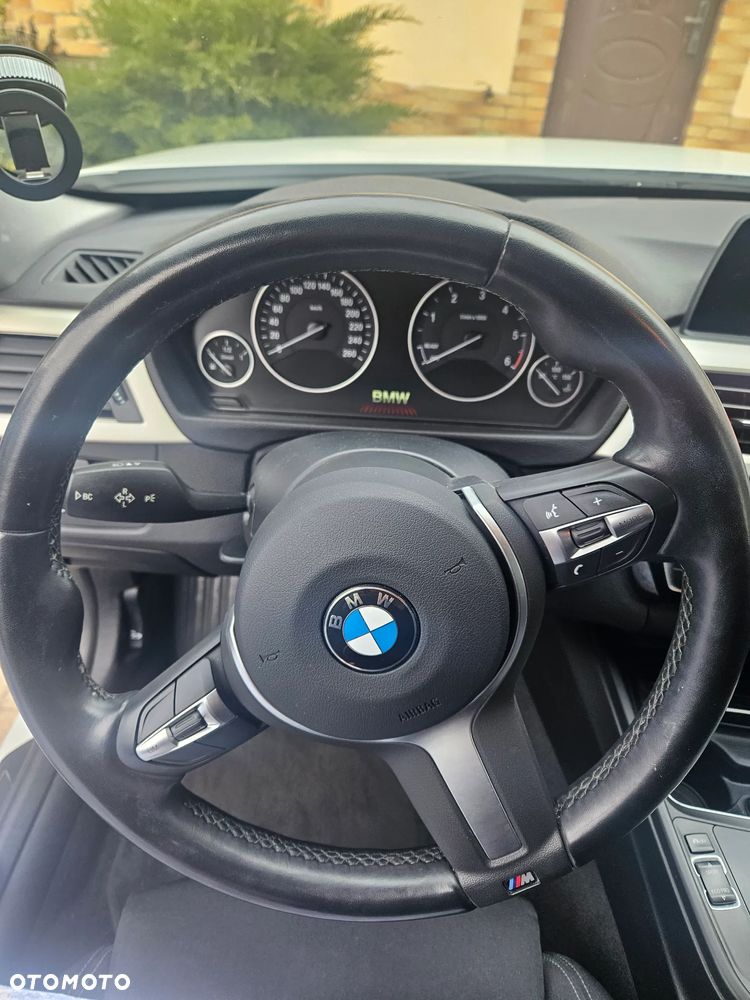 BMW Seria 3 320d Efficient Dynamics - 14