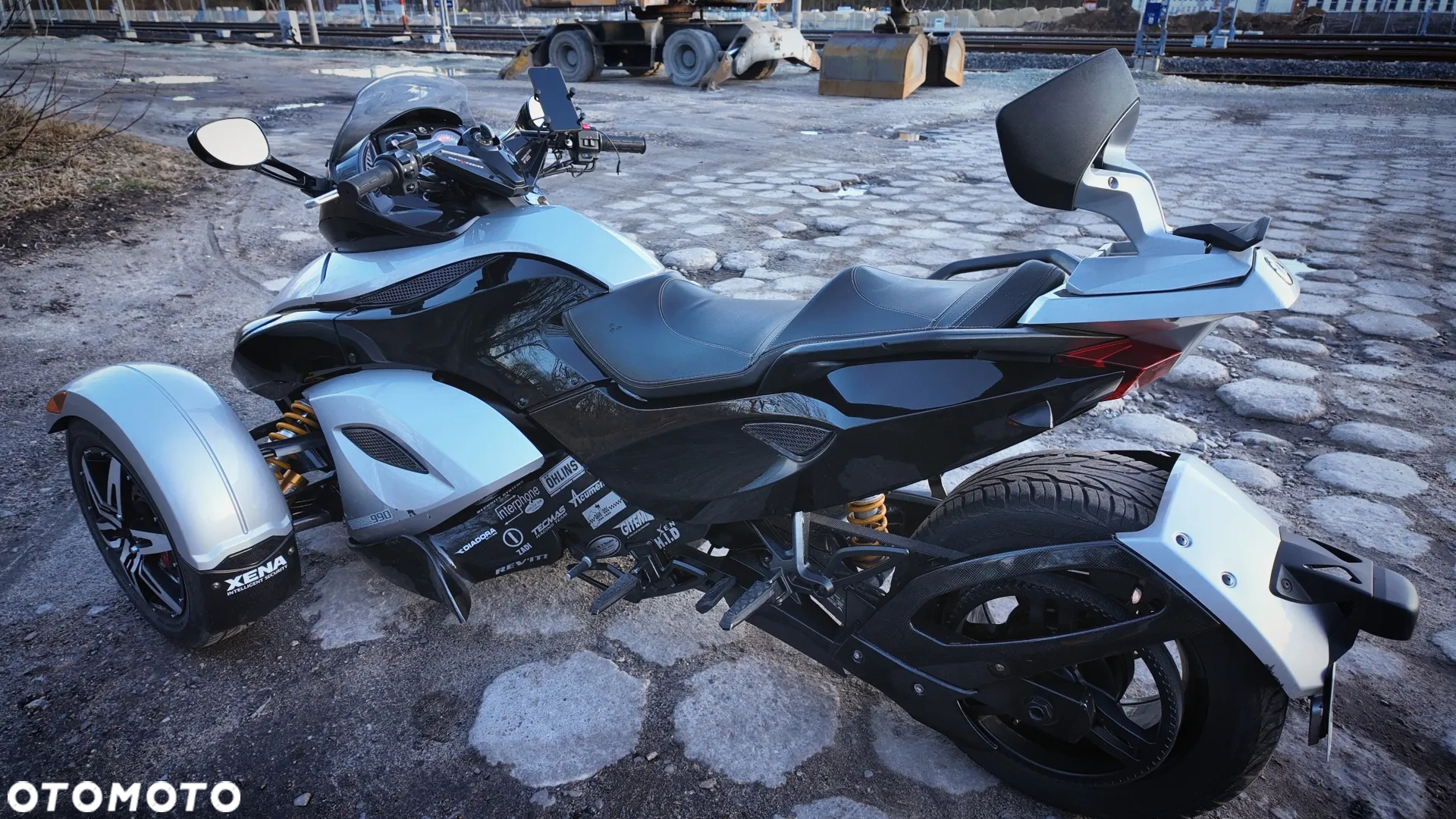 Can-Am Spyder - 22