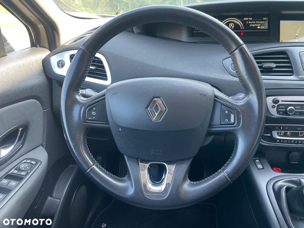 Renault Scenic ENERGY TCe 130 BOSE EDITION - 27