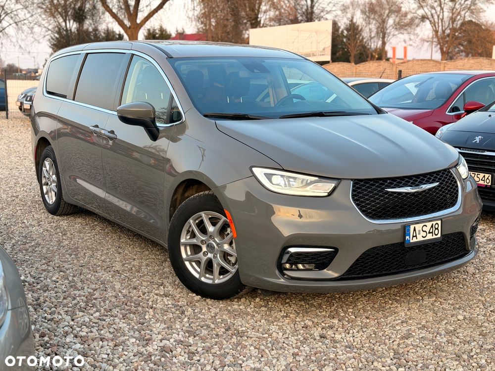 Chrysler Pacifica - 15