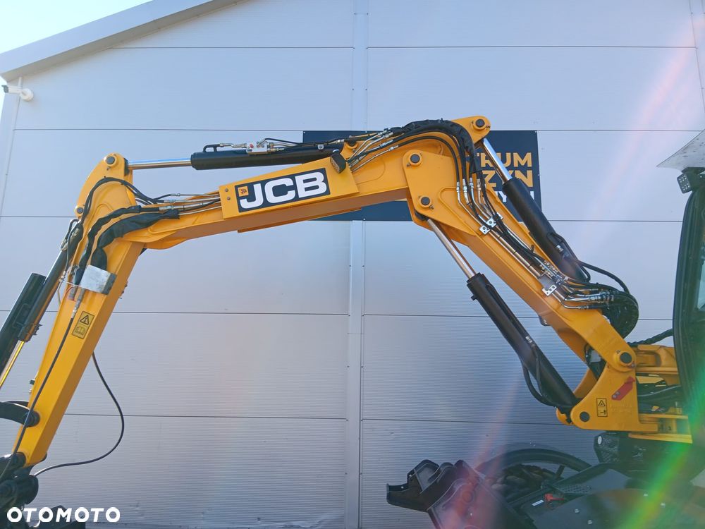 JCB 110W - 4