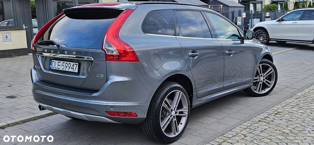 Volvo XC 60 D3 Geartronic Momentum - 32