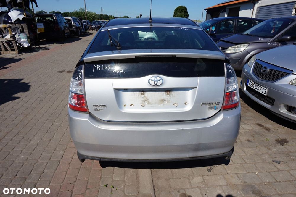 TOYOTA PRIUS II XW20 2005 202 1.5 16V HYB 1NZ-FXE 146KM P112 CZARNY na części - 4