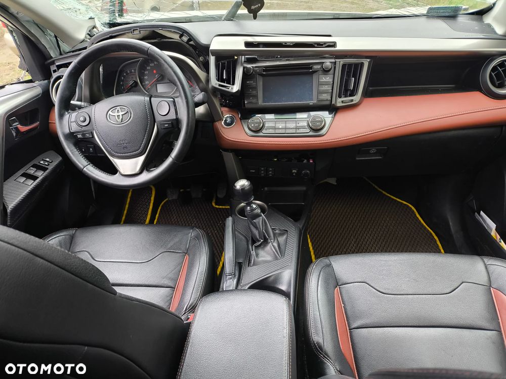 Toyota RAV4 2.0 D-4D Prestige - 11