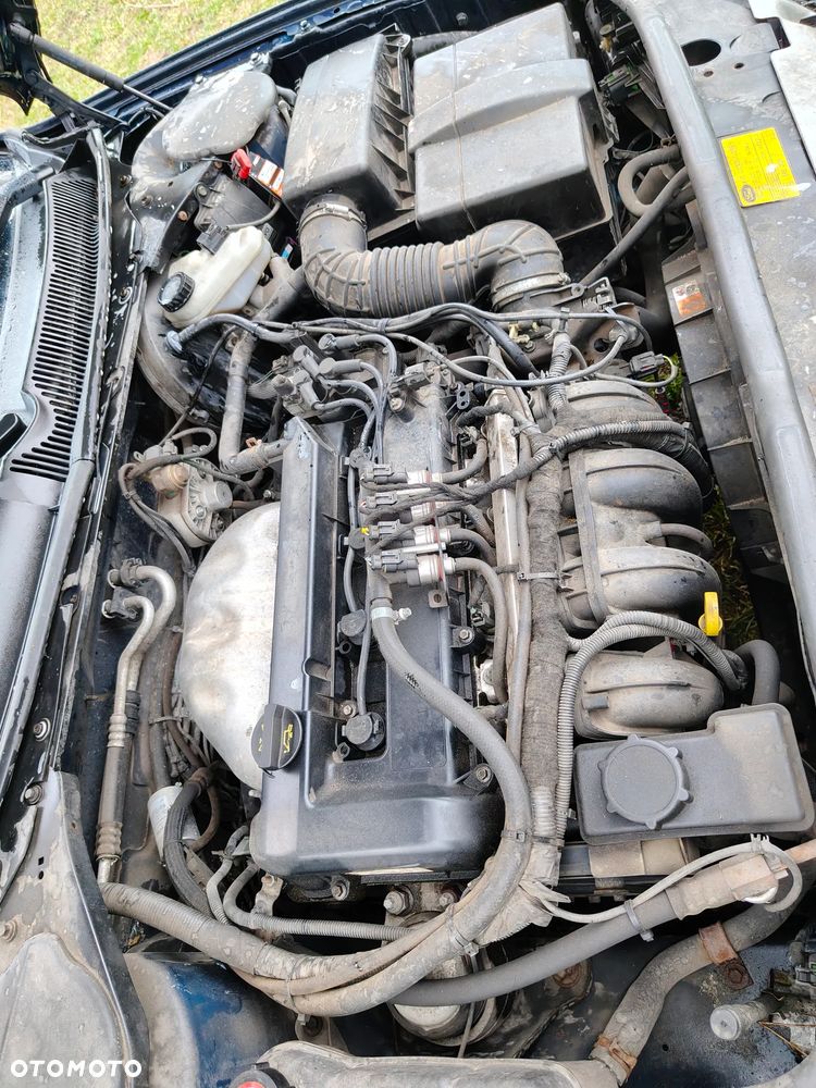 Ford Mondeo 1.8 Ambiente - 5