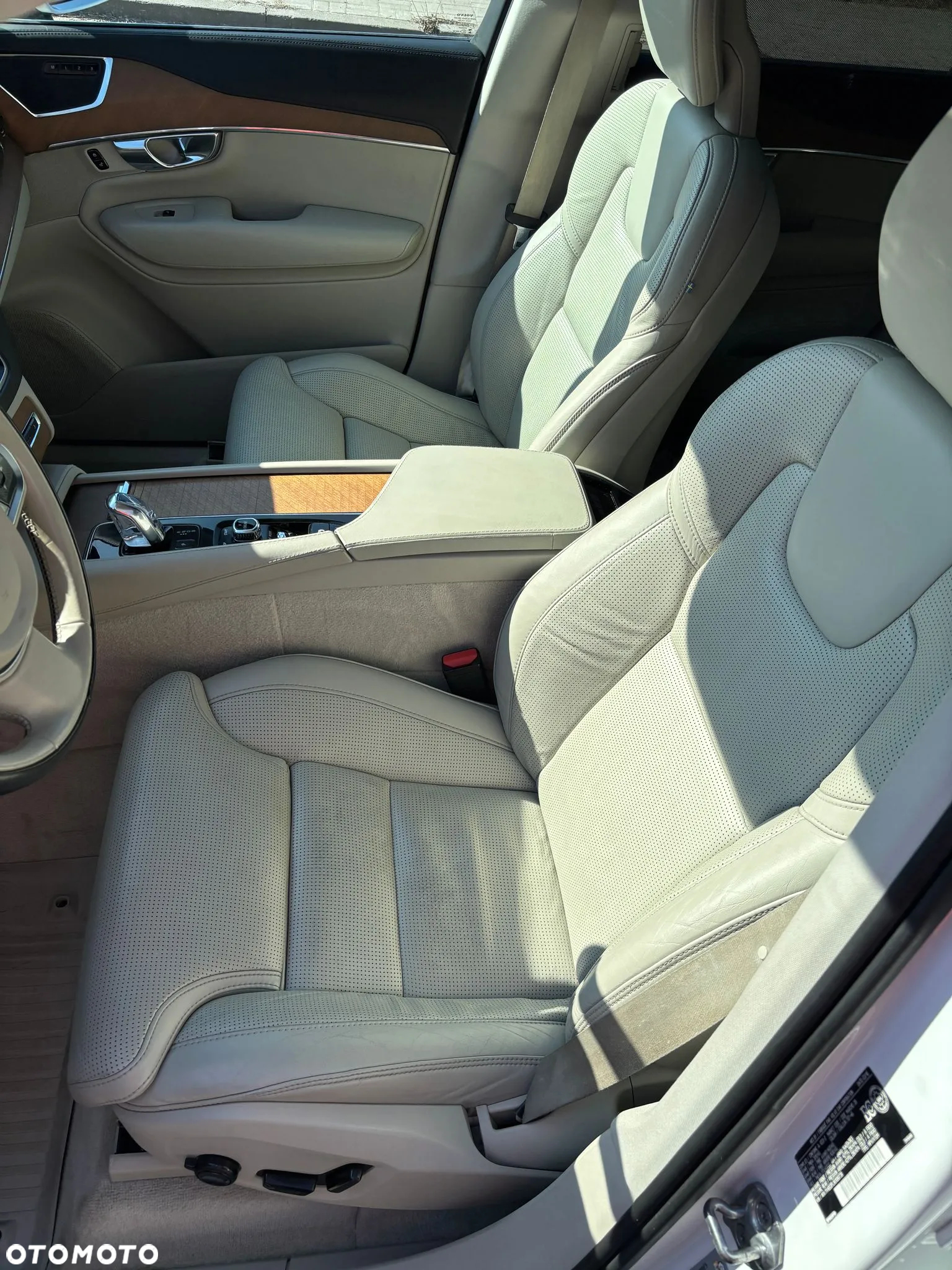 Volvo XC 90 T8 AWD Plug-In Hybrid Inscription 7os - 12