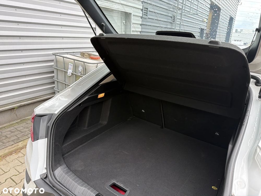 Renault Arkana 1.6 E-TECH Zen MMT - 24