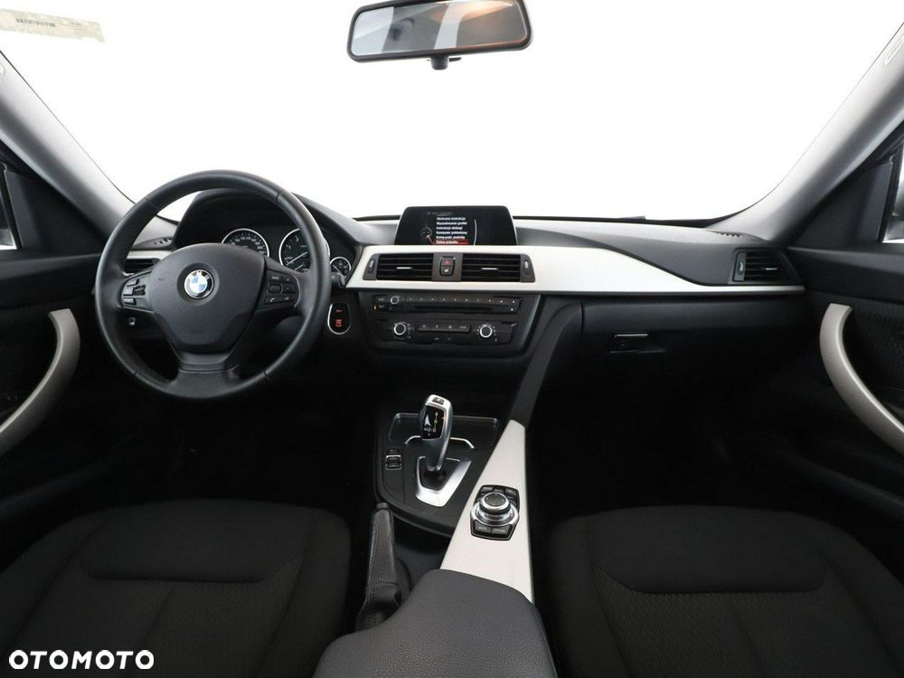 BMW Seria 3 318d Advantage - 16